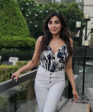 Load image into Gallery viewer, Eva Crop Top